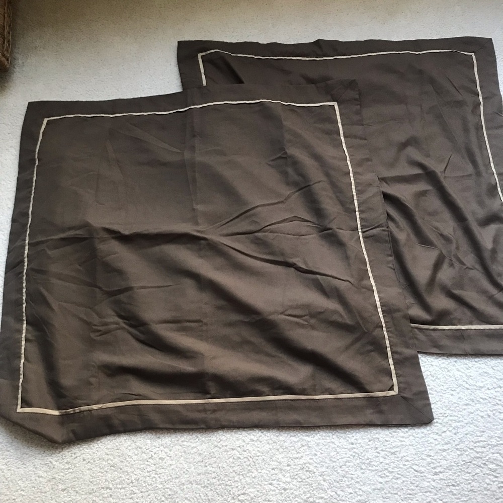 NWOT Set of 2 Target Brown Euro Sham Covers with Beige Trim Border
